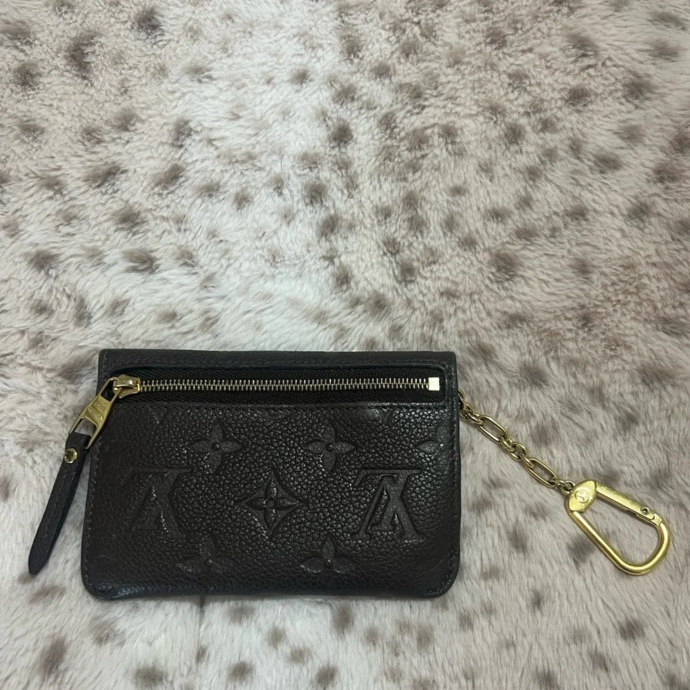 Louis Vuitton elegant card